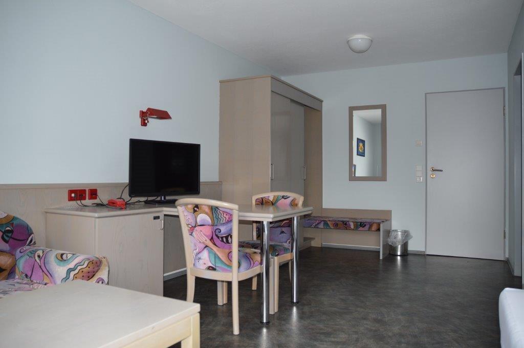 Linde, Garni Hotel