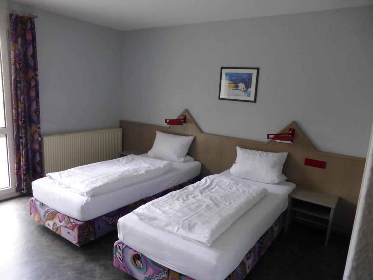 Linde, Garni Hotel